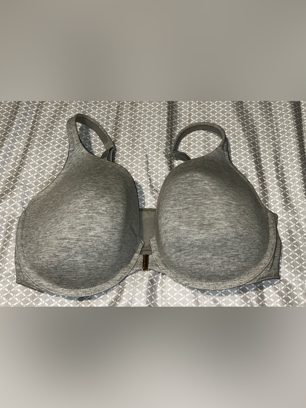 Cacique Grey Seamless Front Closure T-Shirt Bra - Smooth Everyday Support